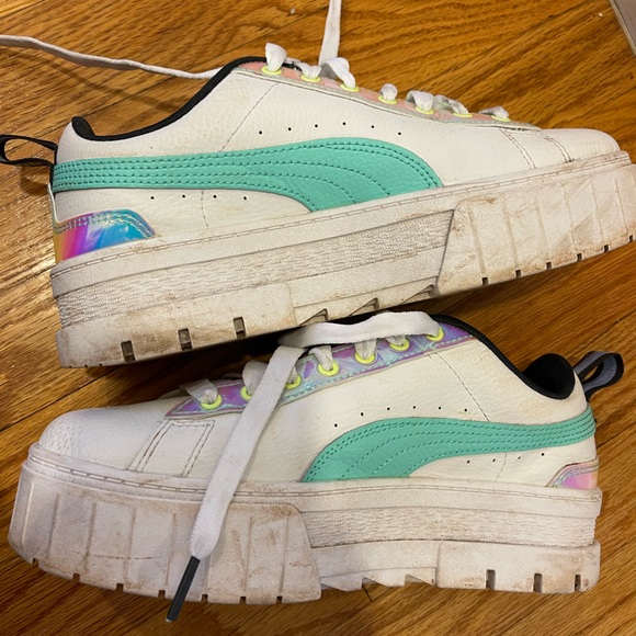 Puma, US size 6 women’s white platform sneakers. - Picture 9 of 10